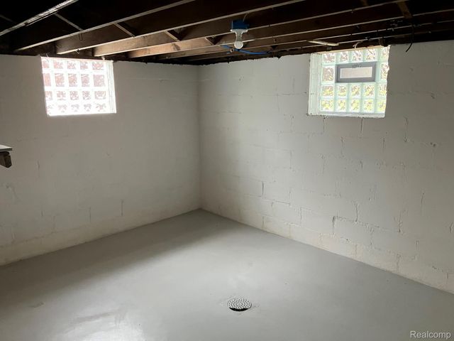 1127 Minnie Street, Port Huron, MI 48060