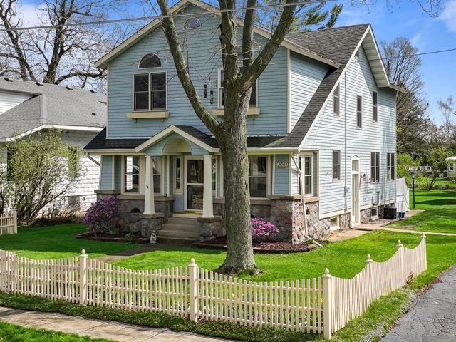 206 Wood STREET, Walworth, WI 53184