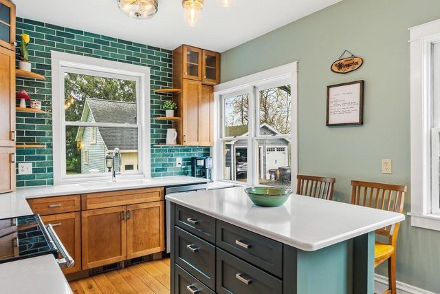 206 Wood STREET, Walworth, WI 53184