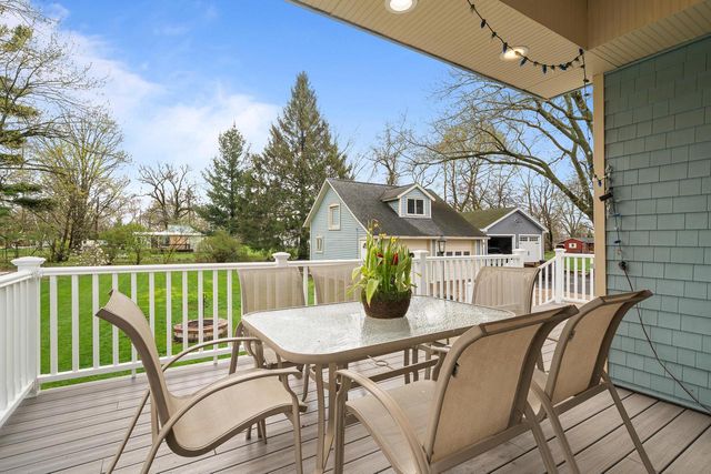 206 Wood STREET, Walworth, WI 53184