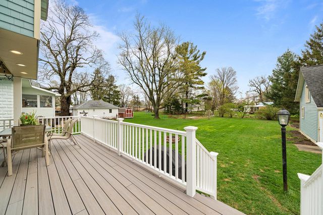 206 Wood STREET, Walworth, WI 53184