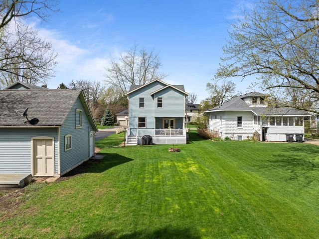206 Wood STREET, Walworth, WI 53184
