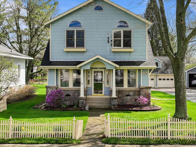 206 Wood STREET, Walworth, WI 53184