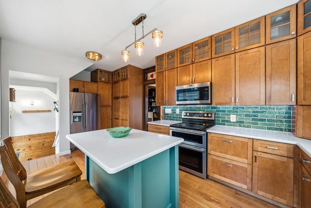 206 Wood STREET, Walworth, WI 53184