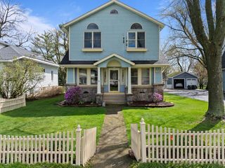 206 Wood STREET, Walworth, WI 53184