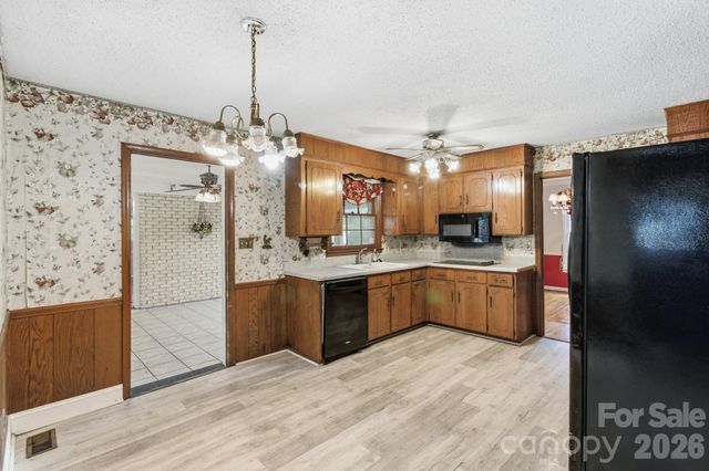 3343 Olde Creek Trail, Matthews, NC 28105