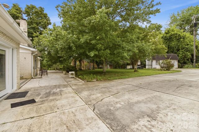 3343 Olde Creek Trail, Matthews, NC 28105