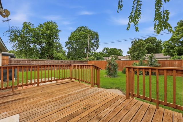 12135 Amsterdam Road, Farmers Branch, TX 75234