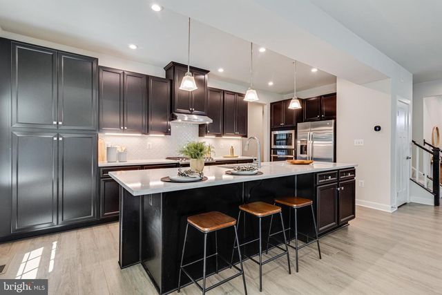 9731 PASSAGE DR, Upper Marlboro, MD 20772