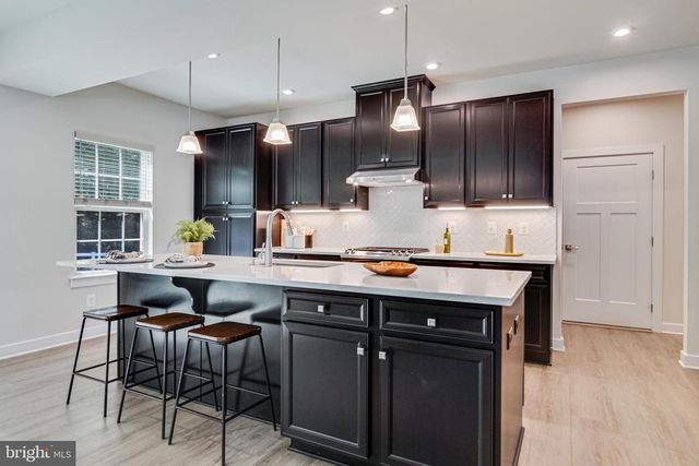9731 PASSAGE DR, Upper Marlboro, MD 20772