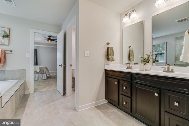 9731 PASSAGE DR, Upper Marlboro, MD 20772