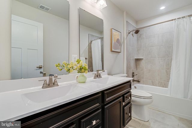 9731 PASSAGE DR, Upper Marlboro, MD 20772