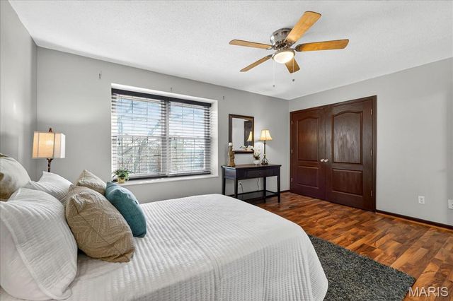 1 Sunburst Court 6, St Peters, MO 63303