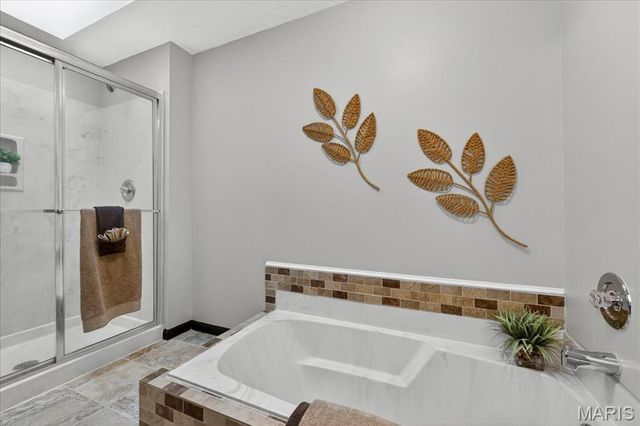 1 Sunburst Court 6, St Peters, MO 63303