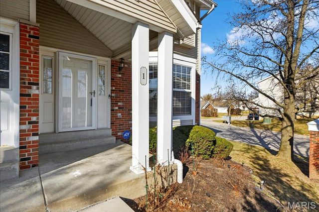 1 Sunburst Court 6, St Peters, MO 63303