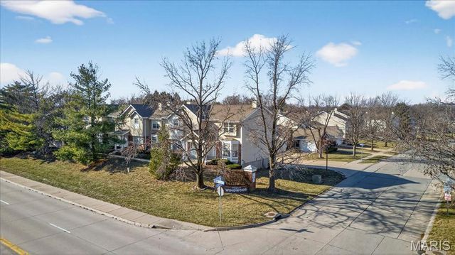 1 Sunburst Court 6, St Peters, MO 63303