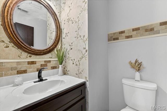 1 Sunburst Court 6, St Peters, MO 63303