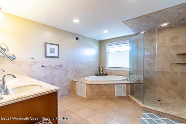 233 12th Avenue, Seaside Park, NJ 08752