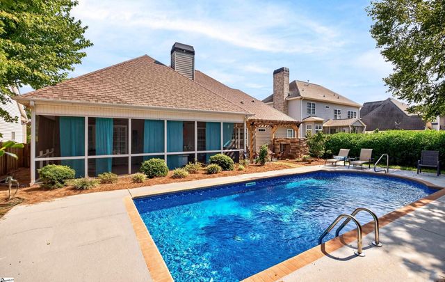 8 Garden Corners Court, Simpsonville, SC 29681