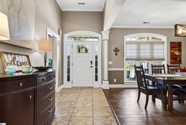 8 Garden Corners Court, Simpsonville, SC 29681