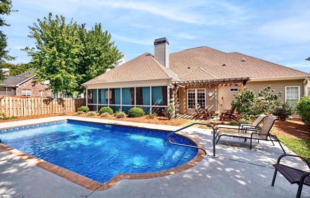 8 Garden Corners Court, Simpsonville, SC 29681