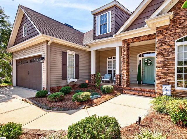 8 Garden Corners Court, Simpsonville, SC 29681