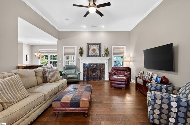 8 Garden Corners Court, Simpsonville, SC 29681