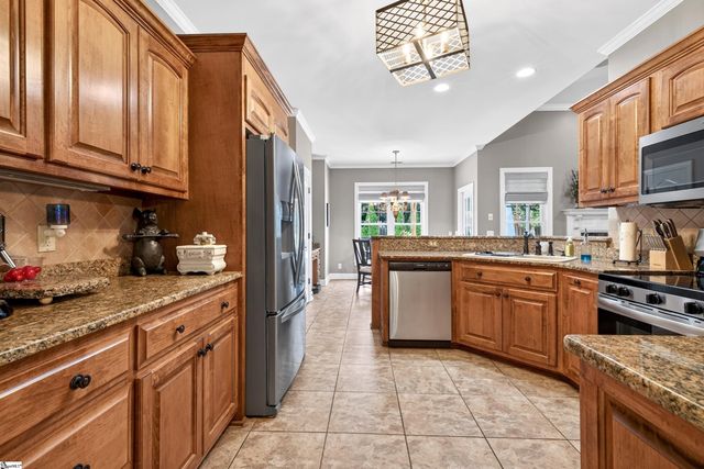 8 Garden Corners Court, Simpsonville, SC 29681