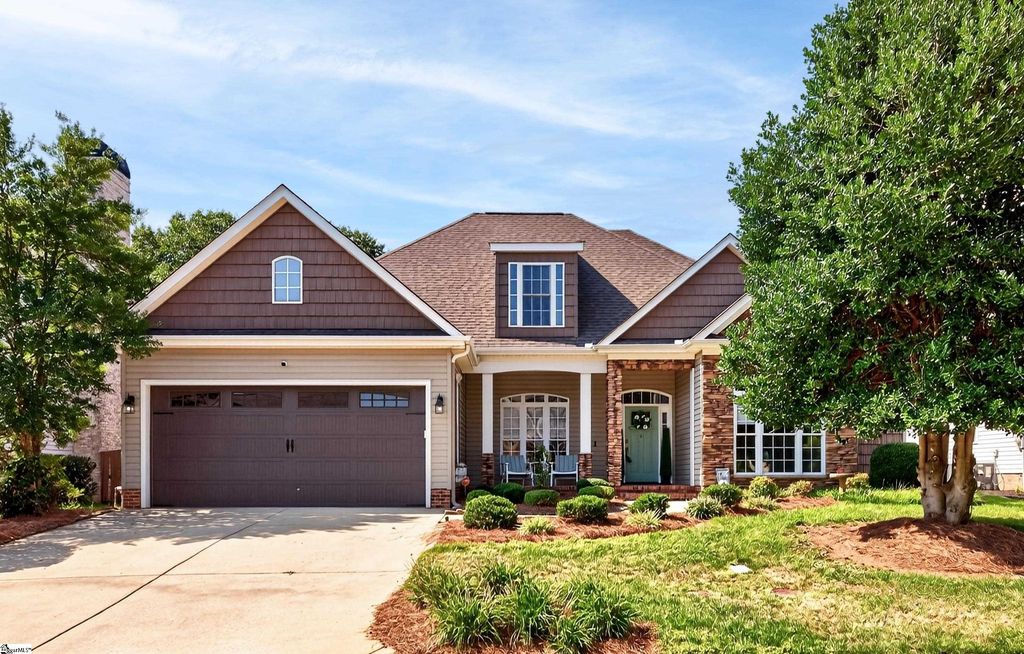 8 Garden Corners Court, Simpsonville, SC 29681