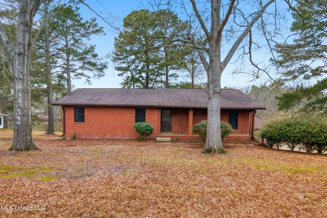 329 Arapaho Lane, Madison, MS 39110