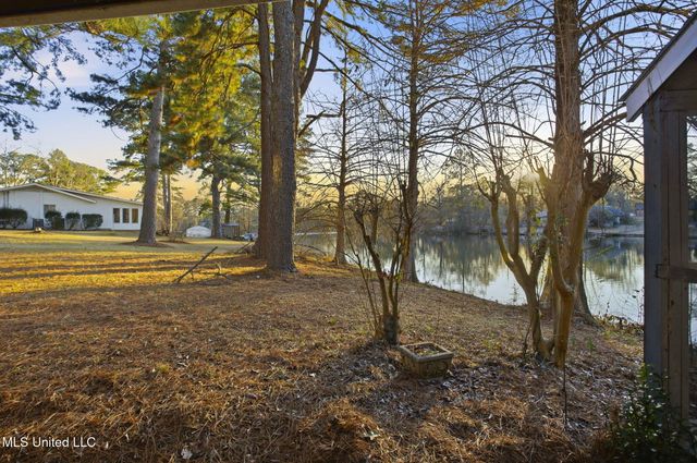 329 Arapaho Lane, Madison, MS 39110