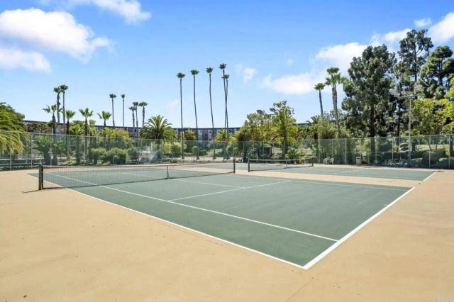 3050 Rue D'Orleans 355, San Diego, CA 92110