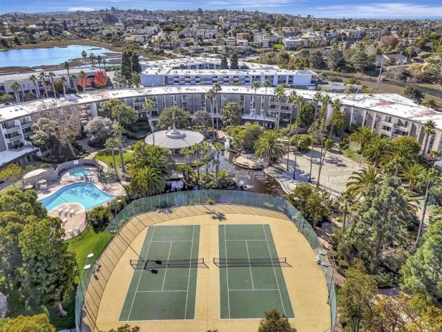3050 Rue D'Orleans 355, San Diego, CA 92110