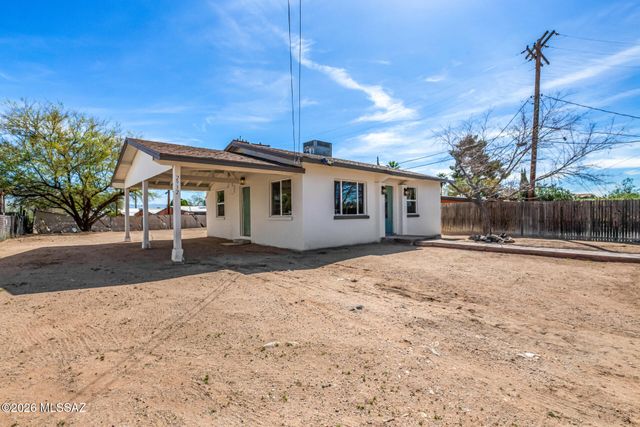 2932 N Castro Avenue, Tucson, AZ 85705