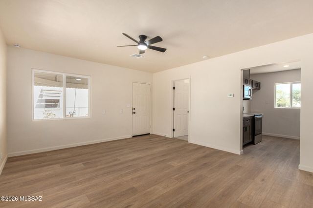 2932 N Castro Avenue, Tucson, AZ 85705