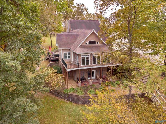 282 Lakeview Shores Drive, Muscle Shoals, AL 35661