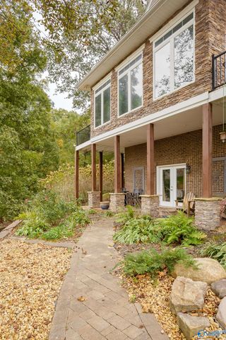 282 Lakeview Shores Drive, Muscle Shoals, AL 35661