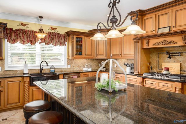 282 Lakeview Shores Drive, Muscle Shoals, AL 35661