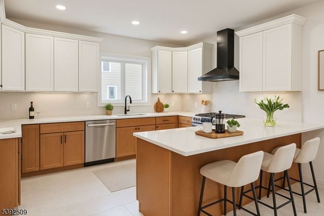 353 Claredon Pl, City Of Orange Twp., NJ 07050