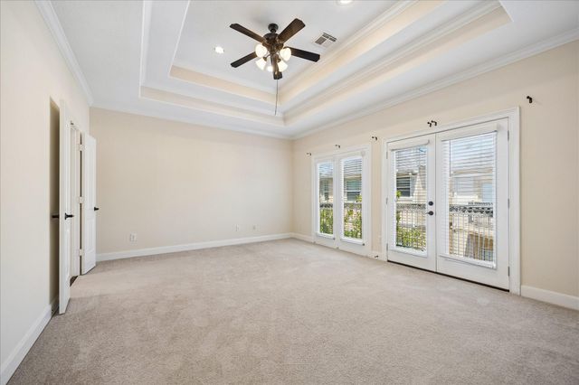 6001 Truro Street E, Houston, TX 77007