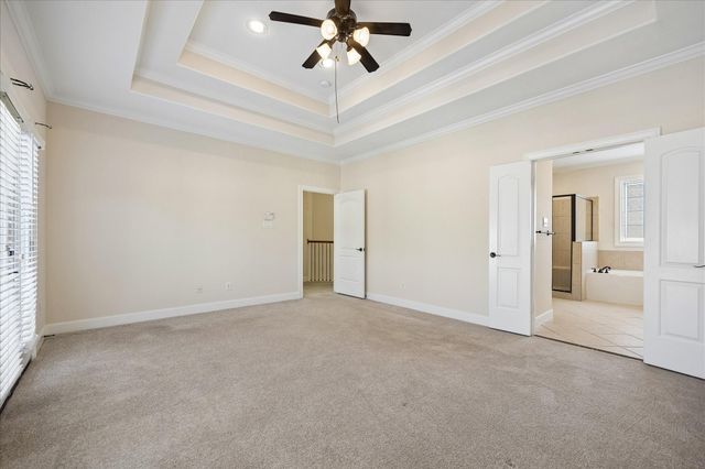 6001 Truro Street E, Houston, TX 77007