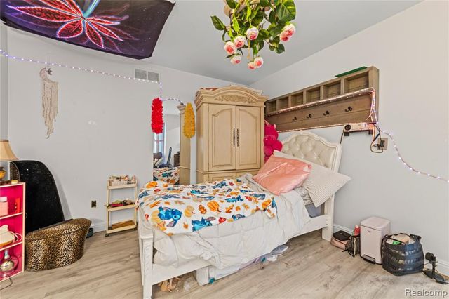 13980 Amanda Drive, Sterling Heights, MI 48313