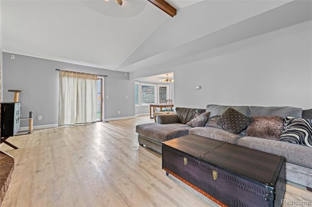 13980 Amanda Drive, Sterling Heights, MI 48313