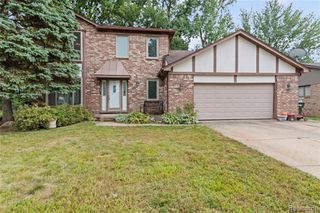 13980 Amanda Drive, Sterling Heights, MI 48313