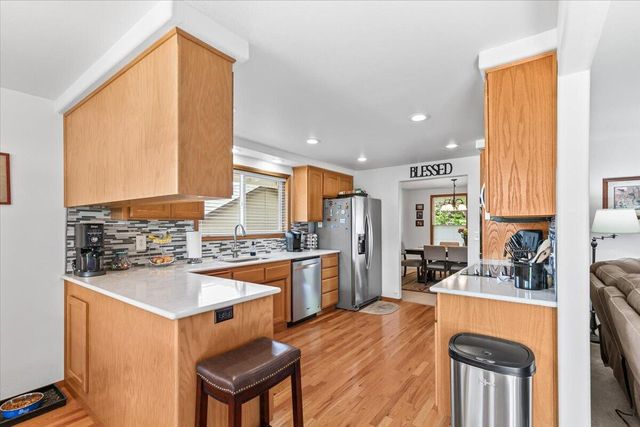 1518 Cypress Point Drive, Medford, OR 97504