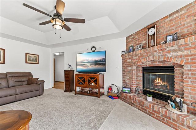 1518 Cypress Point Drive, Medford, OR 97504