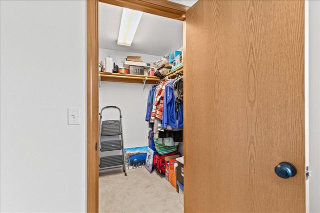 1518 Cypress Point Drive, Medford, OR 97504