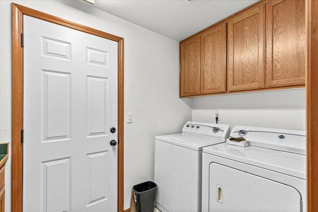 1518 Cypress Point Drive, Medford, OR 97504