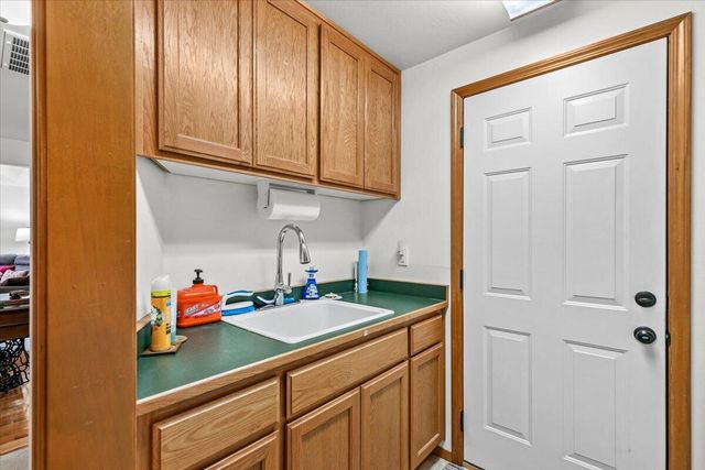 1518 Cypress Point Drive, Medford, OR 97504