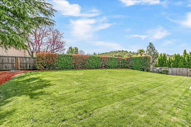 1518 Cypress Point Drive, Medford, OR 97504